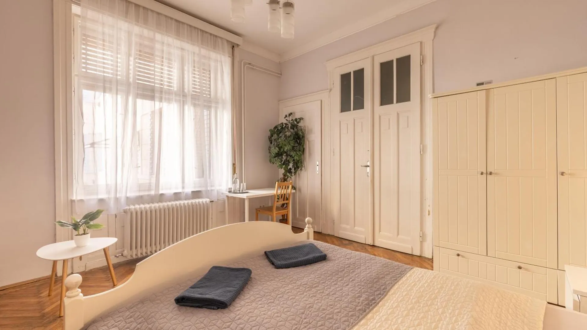 Gasthof Gellerico Rooms At Horanszky Street Budapest